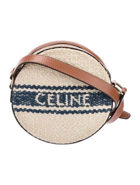 Celine 迷你手袋大集合｜Round Purse、三角包可愛又輕巧！黃寅 